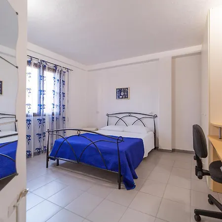 Holiday home Isola Che Non C'e Trilocale 80 Mq Con Terrazza La Maddalena Sardegna La Maddalena (Sassari)